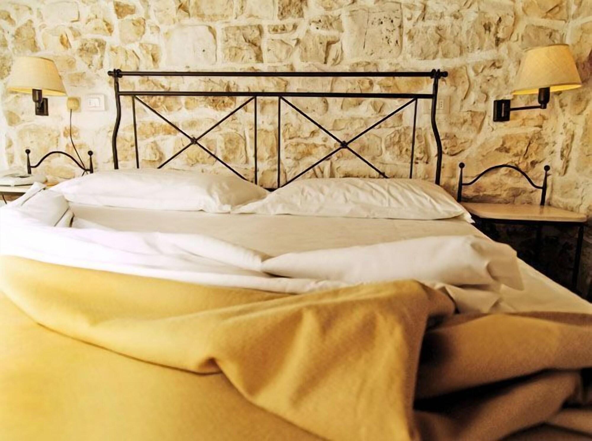 קונברסאנו Hotel Corte Altavilla מראה חיצוני תמונה